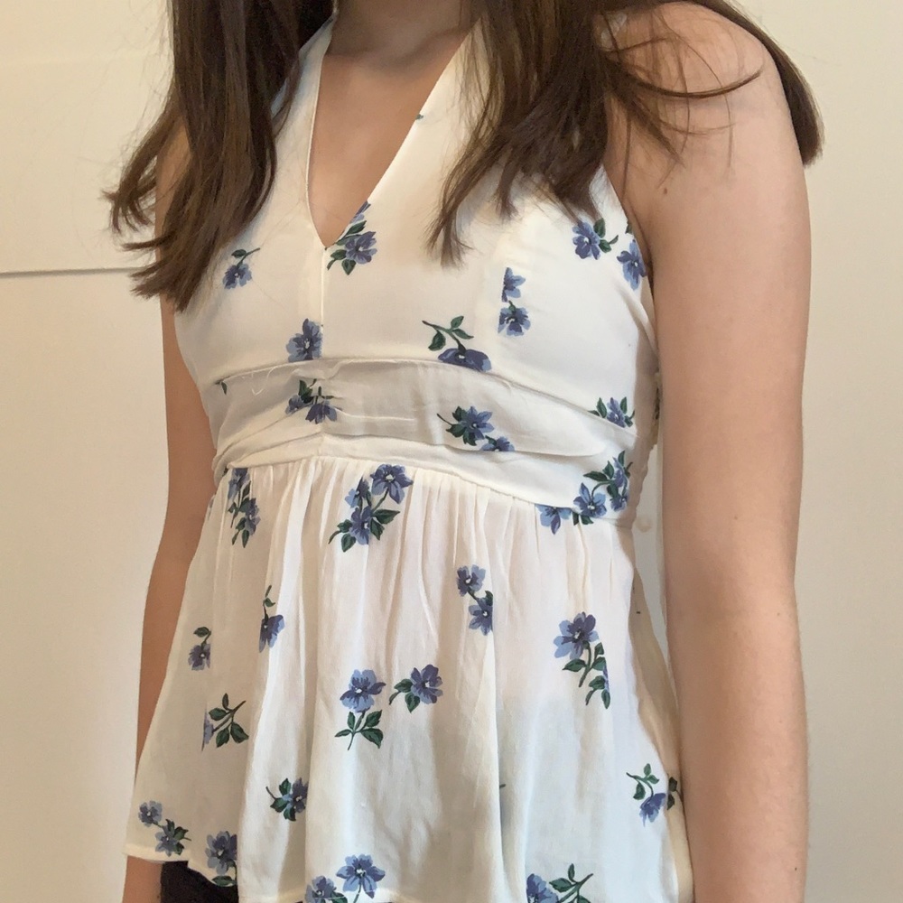 Floral white flowy tank top